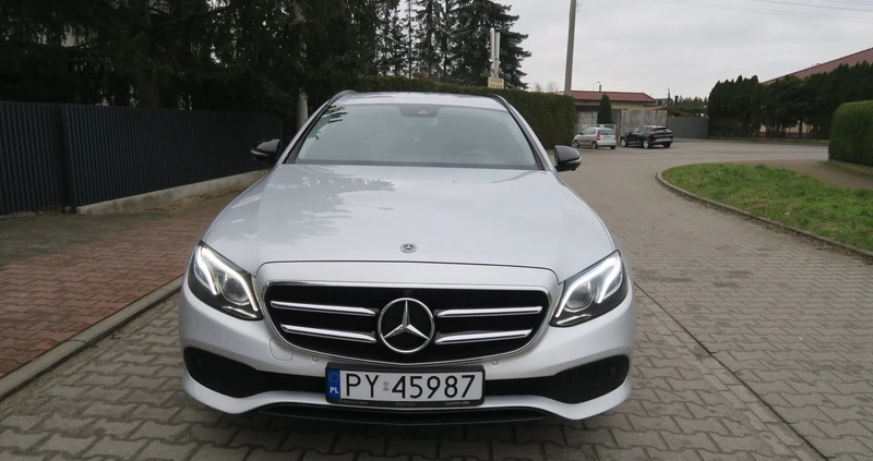 Mercedes-Benz Klasa E cena 107900 przebieg: 139000, rok produkcji 2018 z Poddębice małe 704